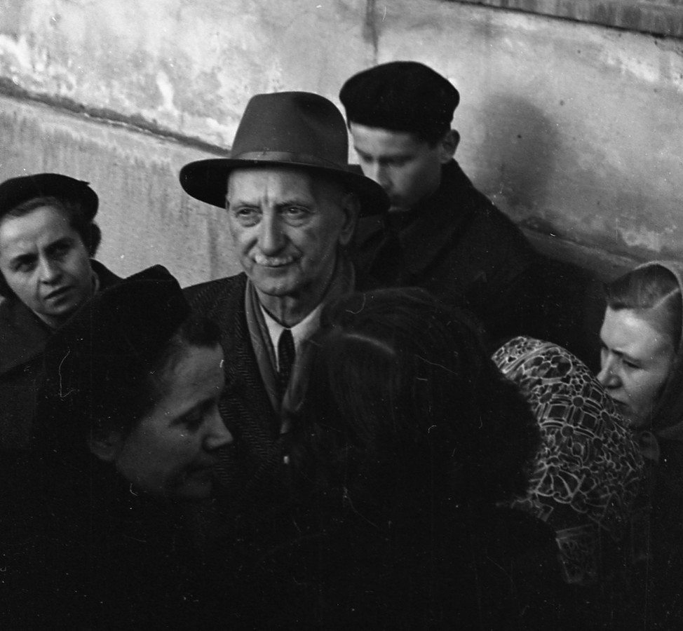 Vladimír Plicka v roku 1953. Foto: M. Gažo, PamMap.sk Vladimír Plicka v roku 1953. Foto: M. Gažo, PamMap.sk