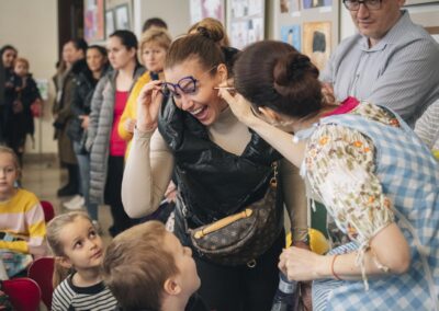 Chlapček a divoška, divadlo Jaja
